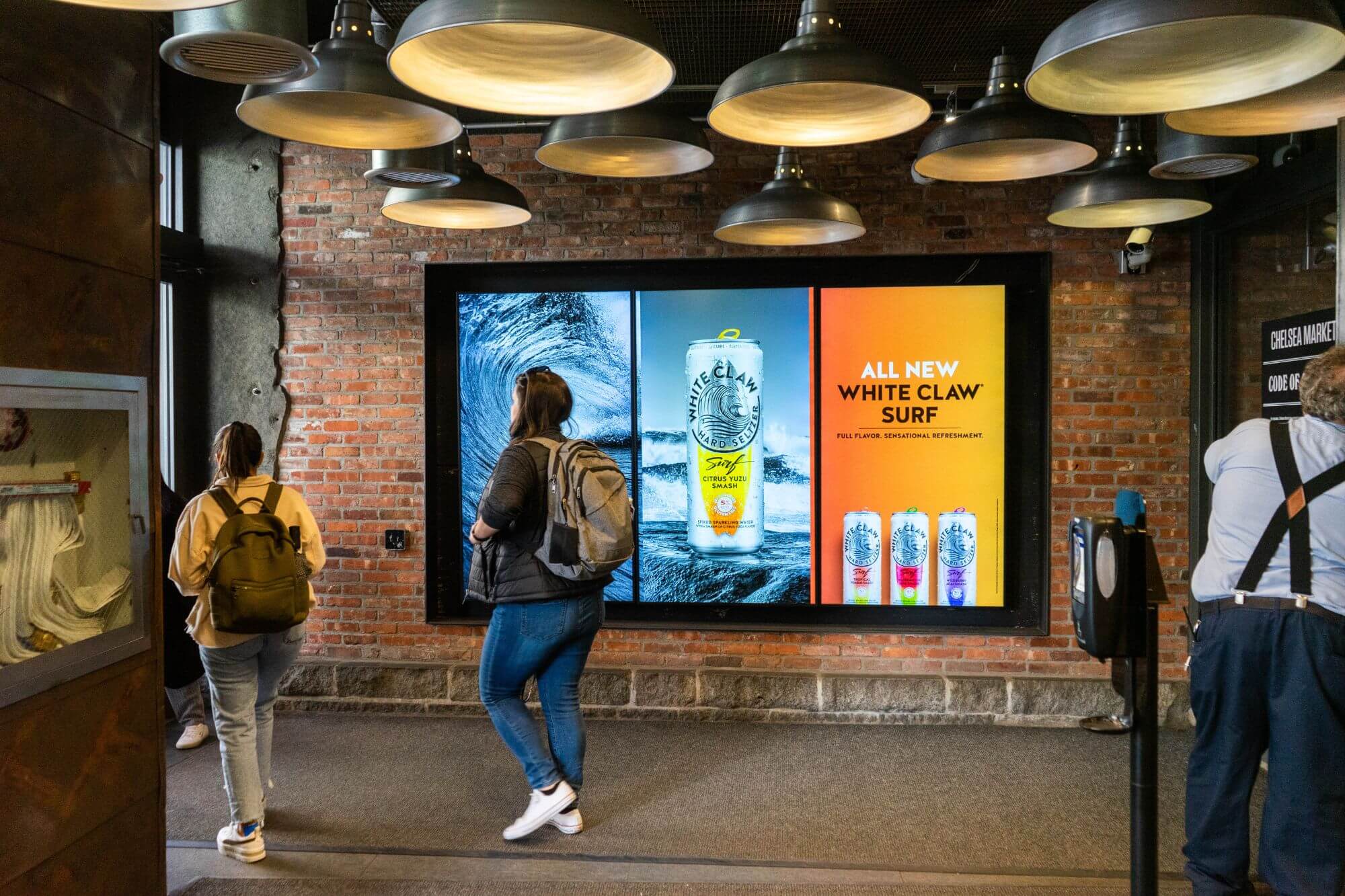 Why Is DOOH Advertising So Effective?